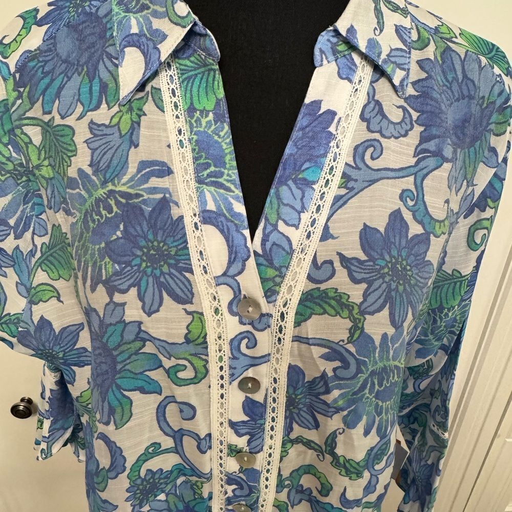 Ruby‎ Rd. Floral Button-Up Blouse - Picture 3 of 6